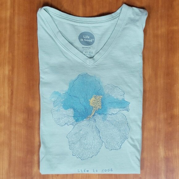 Life is Good Pale Green Classic Fit Hibiscus Flower V-Neck Long Sleeve Tee - XS - Picture 8 of 9